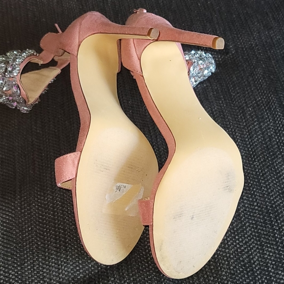 Shoes - Picture 4 of 4